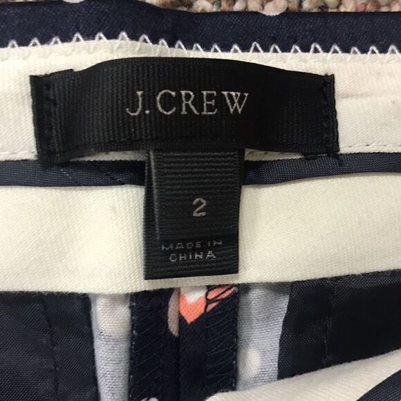 J Crew navy shorts with hearts 💕 size 2 - Picture 7 of 7